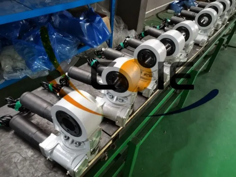 Dual Axis Electric Motor Slewing Drive Slewing Bearing